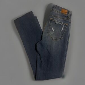 Judy Blue Woman's Distressed‎ Straight Leg Medium Wash Jeans 3/26